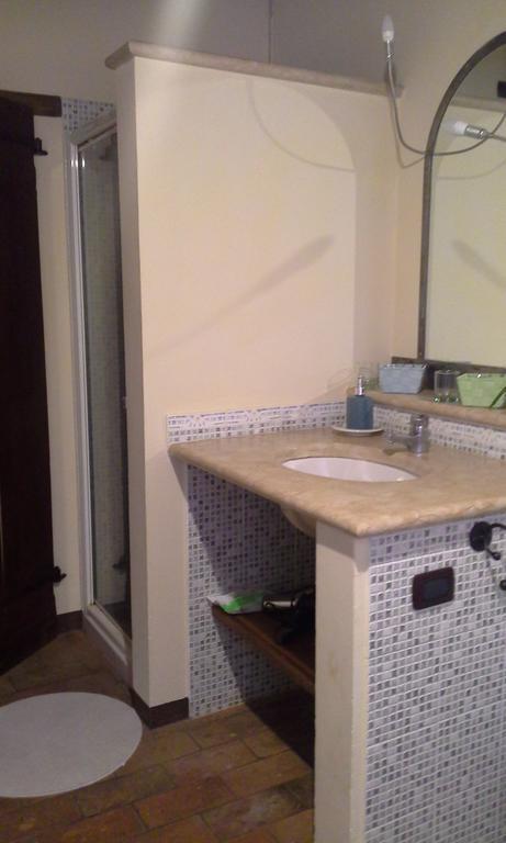 B&B Ai Tre Confini Monzambano Esterno foto