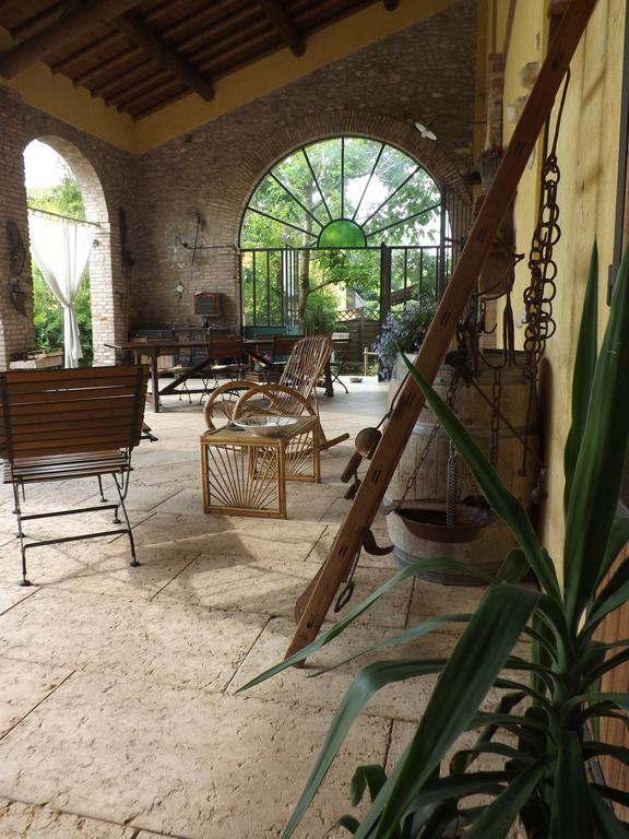 B&B Ai Tre Confini Monzambano Esterno foto