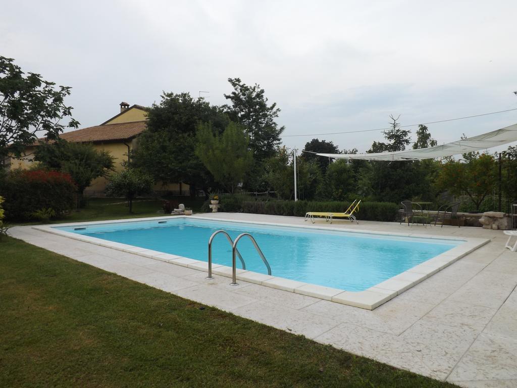 B&B Ai Tre Confini Monzambano Esterno foto