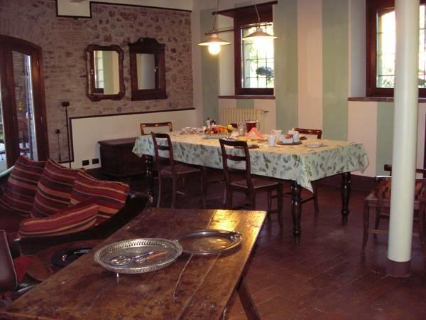 B&B Ai Tre Confini Monzambano Esterno foto